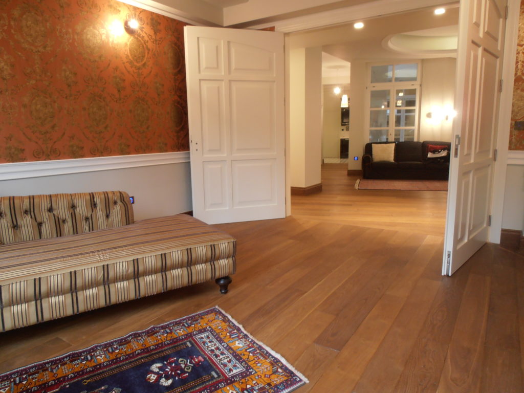 OAK fumed in residence in Historic Athens center