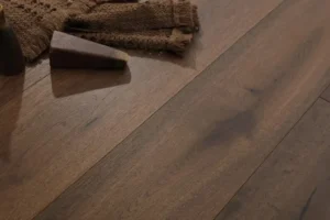 Oak Julia